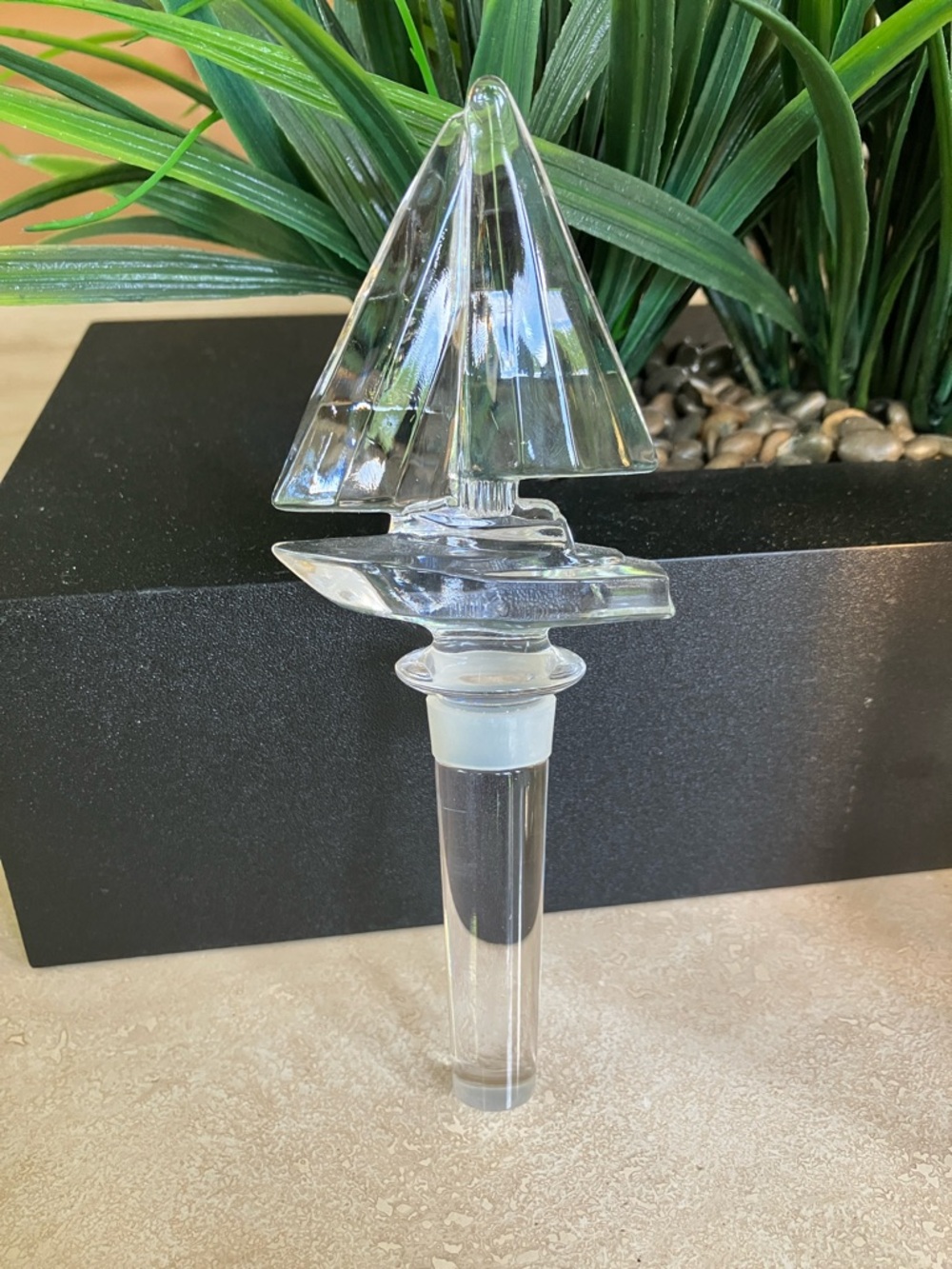 ⛵️Mikasa Crystal “Regatta” Sailboat Bottle Stopper⛵️